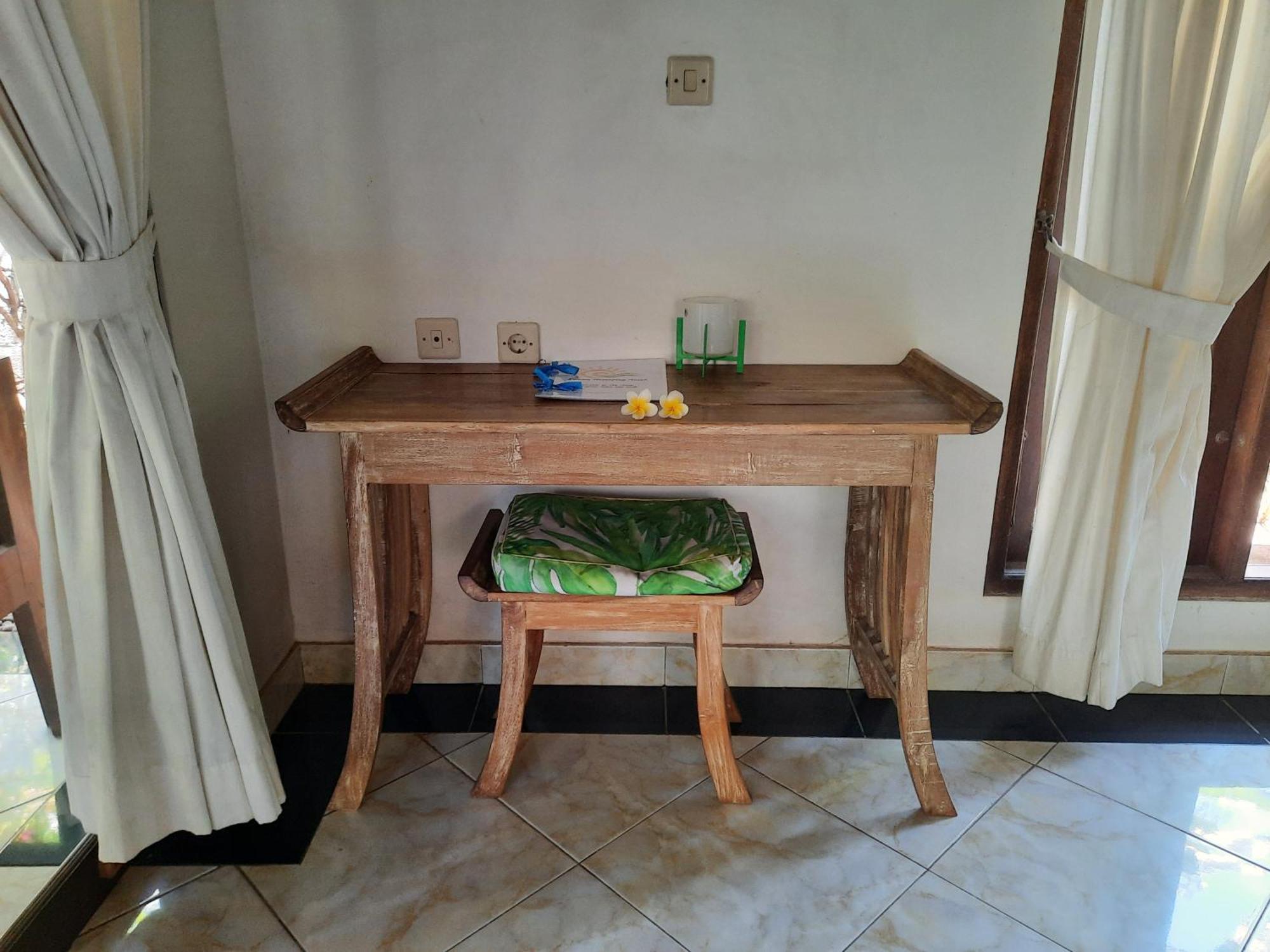 Kirana Homestay Amed  Exterior photo