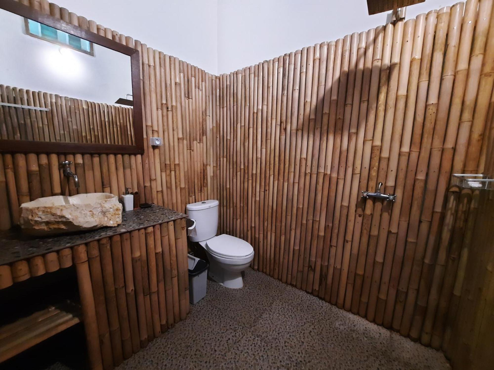 Kirana Homestay Amed  Exterior photo